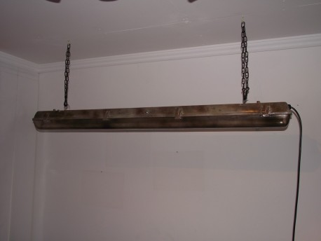 Single 4ft Flicker Light